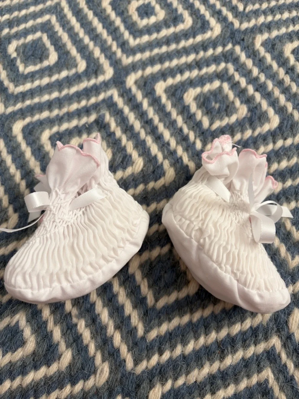 Sarah Louise White Baby Booties with Pink Trim and Rose Embroidery | size 0-6 m